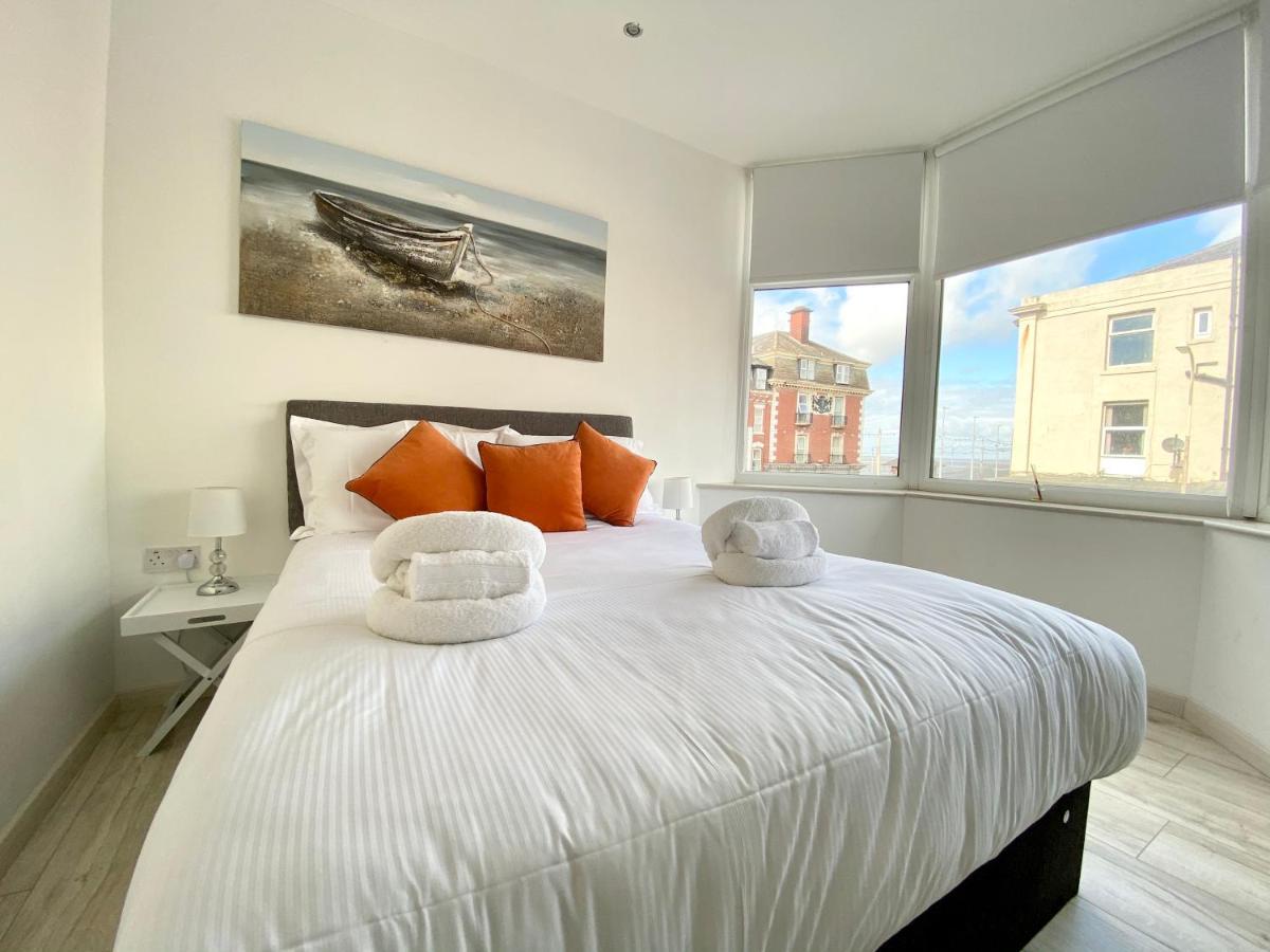 Princess Theatre Beach View Apartments By Blackpool Service Apartments Extérieur photo